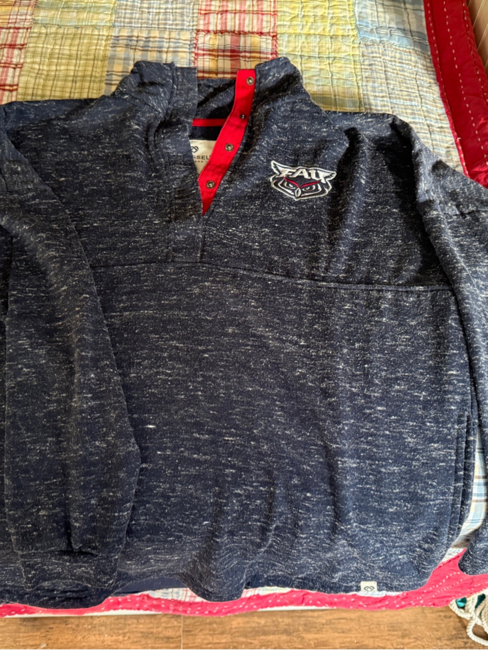 FAU Women’s Colosseum Navy Pullover with Red Snap Placket